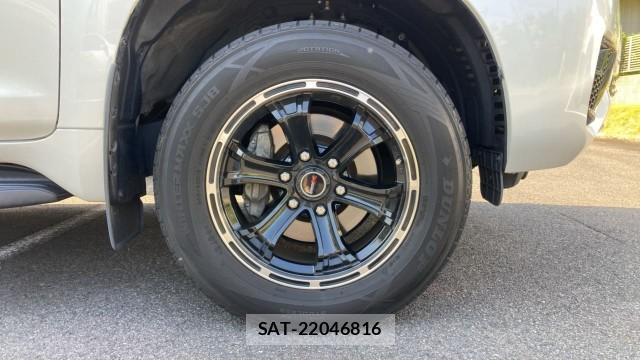 Toyota LAND CRUISER PRADO 2022-06 8280673-8