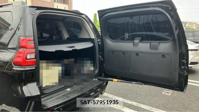 Toyota LAND CRUISER PRADO 2018-11 8280687-17