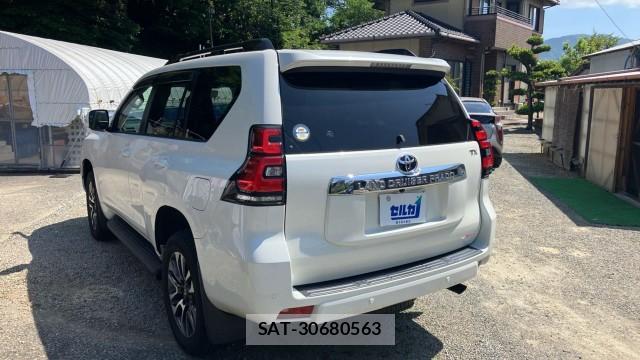 Toyota LAND CRUISER PRADO 2022-07 8280774-13
