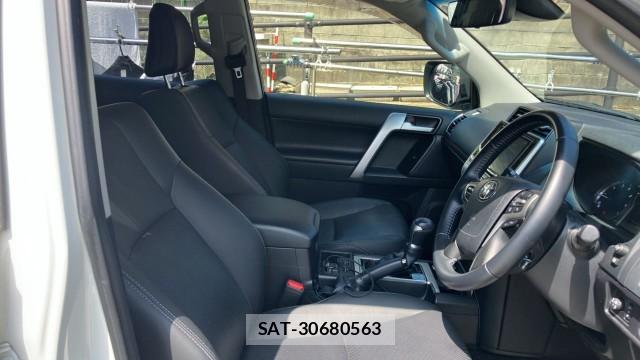 Toyota LAND CRUISER PRADO 2022-07 8280774-5