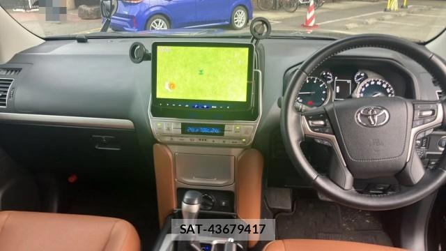 Toyota LAND CRUISER PRADO 2022-03 8280849-2