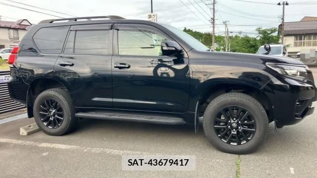 Toyota LAND CRUISER PRADO 2022-03 8280849-3