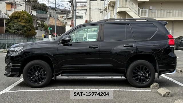 Toyota LAND CRUISER PRADO 2023-04 8280855-10