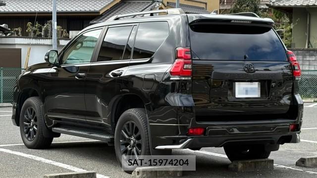 Toyota LAND CRUISER PRADO 2023-04 8280855-13