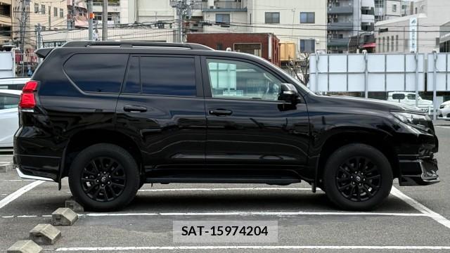 Toyota LAND CRUISER PRADO 2023-04 8280855-3
