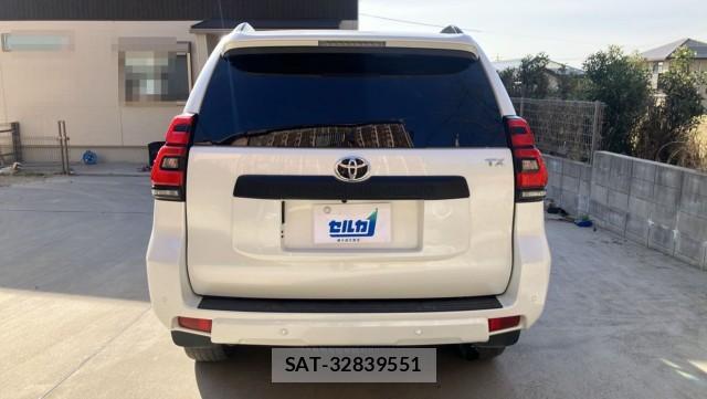 Toyota LAND CRUISER PRADO 2022-11 8280875-1
