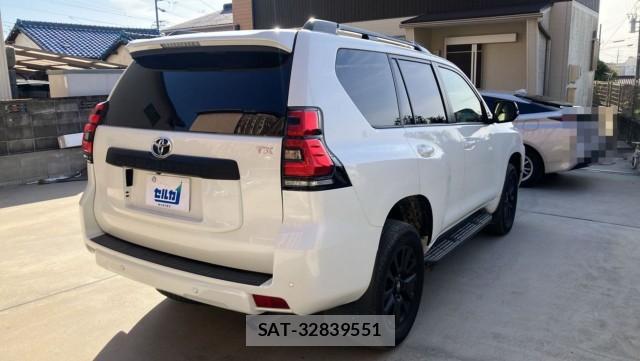 Toyota LAND CRUISER PRADO 2022-11 8280875-12