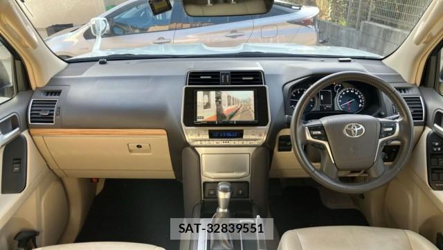 Toyota LAND CRUISER PRADO 2022-11 8280875-2