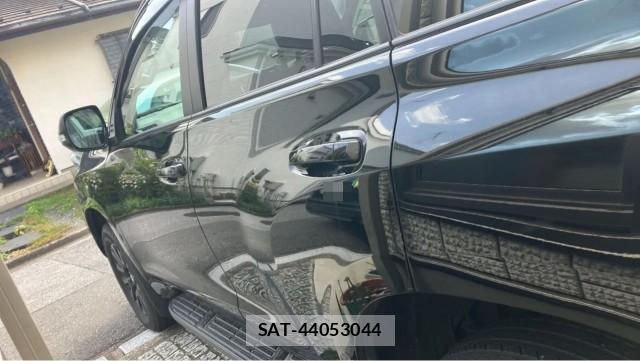 Toyota LAND CRUISER PRADO 2023-11 8280882-10