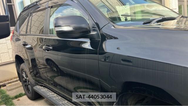 Toyota LAND CRUISER PRADO 2023-11 8280882-3