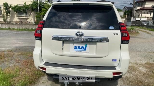 Toyota LAND CRUISER PRADO 2020-06 8280886-1