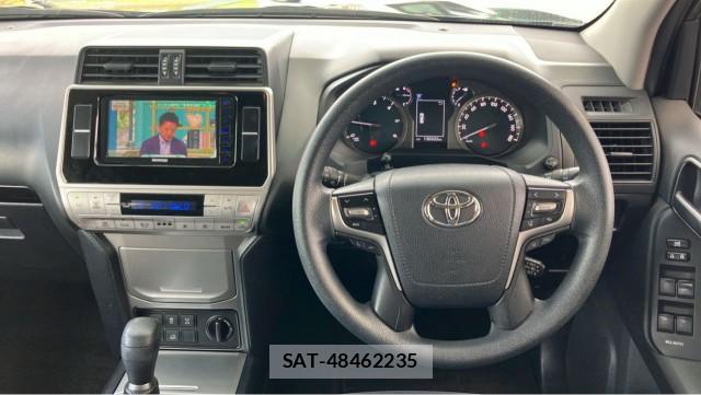 Toyota LAND CRUISER PRADO 2018-06 8280921-16