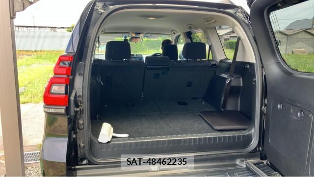 Toyota LAND CRUISER PRADO 2018-06 8280921-17