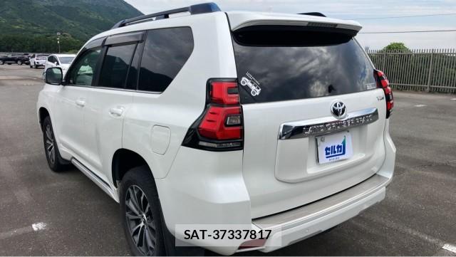 Toyota LAND CRUISER PRADO 2018-01 8280941-13