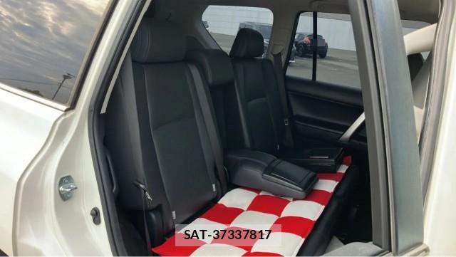 Toyota LAND CRUISER PRADO 2018-01 8280941-6