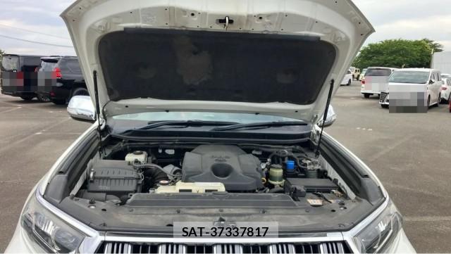 Toyota LAND CRUISER PRADO 2018-01 8280941-7