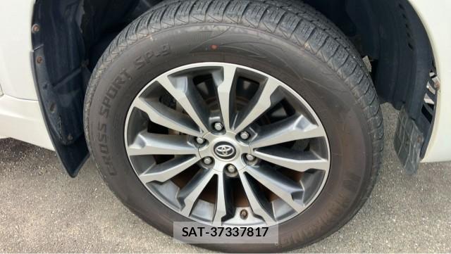 Toyota LAND CRUISER PRADO 2018-01 8280941-8