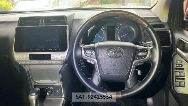 Toyota LAND CRUISER PRADO 2021-06 8280982-16