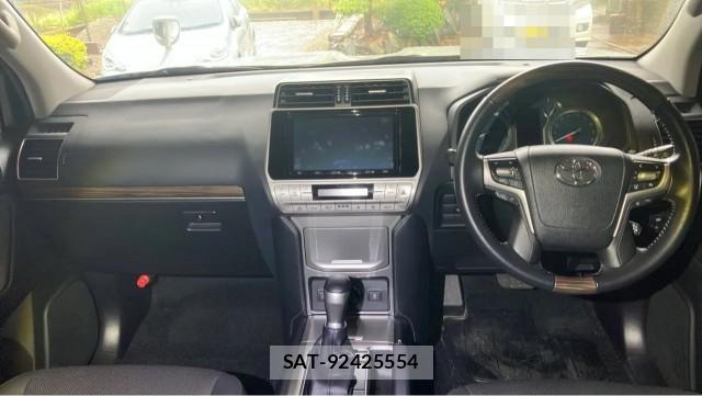 Toyota LAND CRUISER PRADO 2021-06 8280982-2