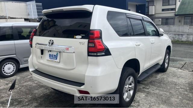 Toyota LAND CRUISER PRADO 2021-06 8281064-12