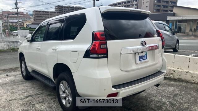 Toyota LAND CRUISER PRADO 2021-06 8281064-13