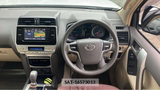 Toyota LAND CRUISER PRADO 2021-06 8281064-16
