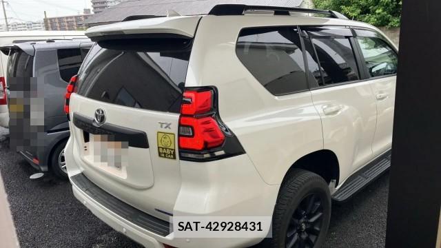 Toyota LAND CRUISER PRADO 2023-09 8281067-12
