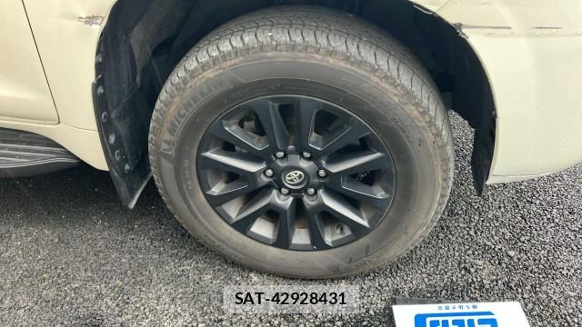 Toyota LAND CRUISER PRADO 2023-09 8281067-8