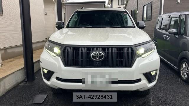 Toyota LAND CRUISER PRADO 2023-09 8281067-9