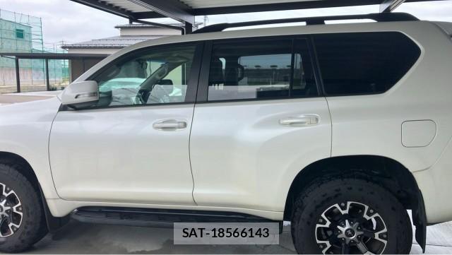 Toyota LAND CRUISER PRADO 2015-06 8281083-10