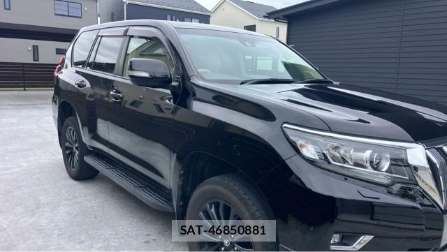 Toyota LAND CRUISER PRADO 2018-10 8281084-3