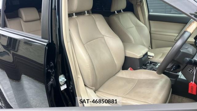 Toyota LAND CRUISER PRADO 2018-10 8281084-5