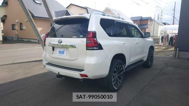 Toyota LAND CRUISER PRADO 2019-03 8281123-12