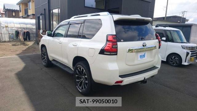 Toyota LAND CRUISER PRADO 2019-03 8281123-13
