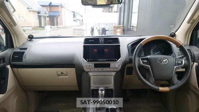 Toyota LAND CRUISER PRADO 2019-03 8281123-2