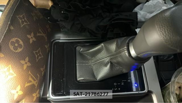 Toyota LAND CRUISER PRADO 2018-03 8281133-14