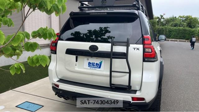 Toyota LAND CRUISER PRADO 2023-04 8281421-1