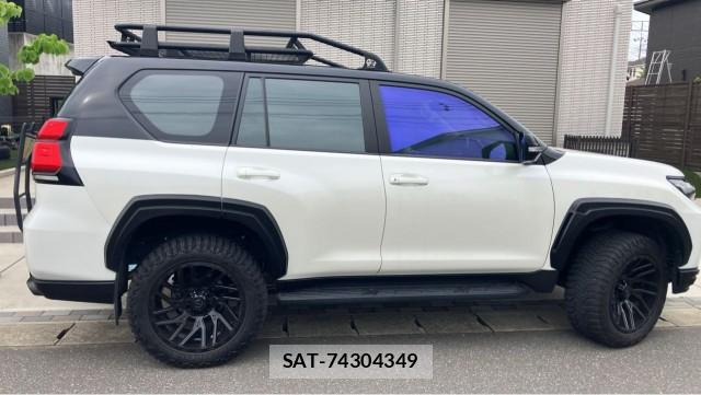 Toyota LAND CRUISER PRADO 2023-04 8281421-10