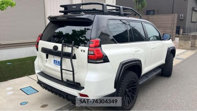 Toyota LAND CRUISER PRADO 2023-04 8281421-13
