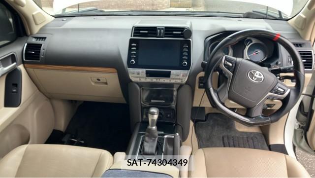 Toyota LAND CRUISER PRADO 2023-04 8281421-2