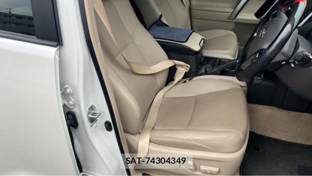 Toyota LAND CRUISER PRADO 2023-04 8281421-5