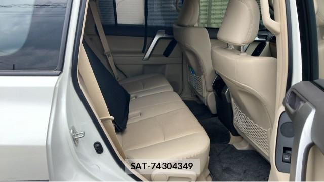 Toyota LAND CRUISER PRADO 2023-04 8281421-6