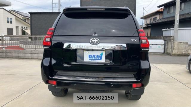 Toyota LAND CRUISER PRADO 2022-02 8281445-1