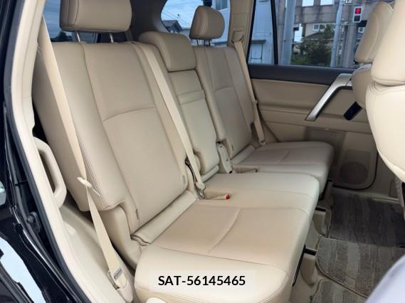 Toyota LAND CRUISER PRADO 2023-08 8281452-6