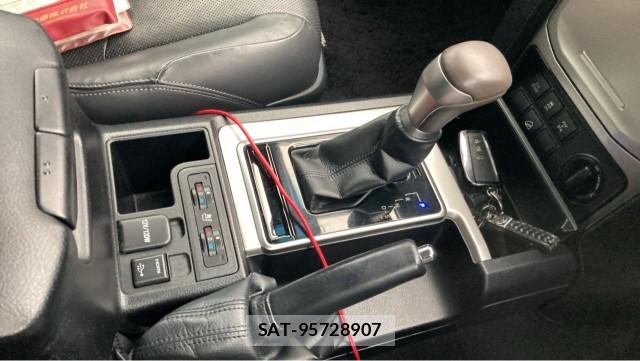 Toyota LAND CRUISER PRADO 2017-09 8281462-14