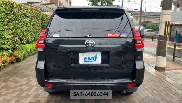 Toyota LAND CRUISER PRADO 2023-01 8281467-1