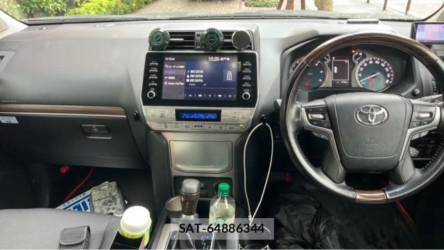 Toyota LAND CRUISER PRADO 2023-01 8281467-2
