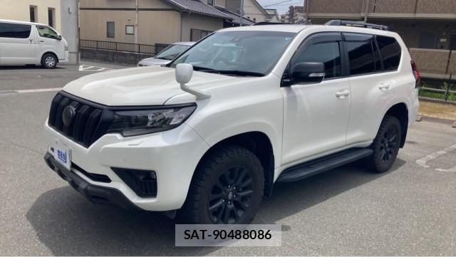Toyota LAND CRUISER PRADO 2023-06 8281740-0