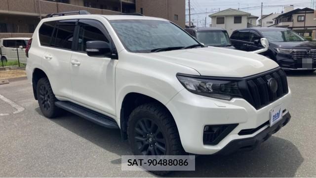 Toyota LAND CRUISER PRADO 2023-06 8281740-11
