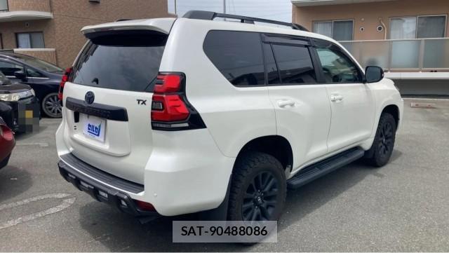 Toyota LAND CRUISER PRADO 2023-06 8281740-12